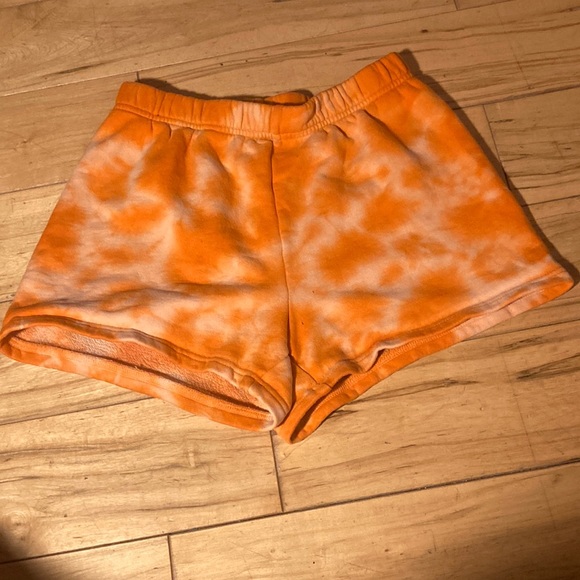 Aritzia/Tna shorts, size xs. - Picture 1 of 2
